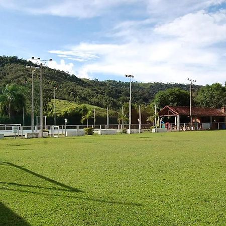 Appartamento Agradável Flat - Cavalinho Branco - Águas De Lindóia Esterno foto